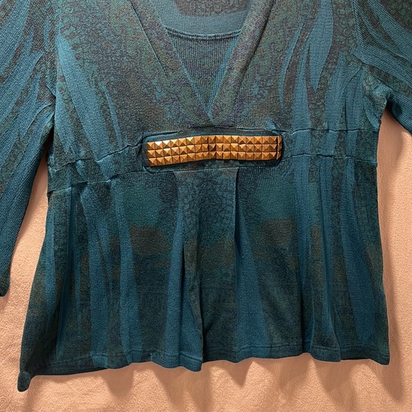 Blue-Green Marbled Sweater Blouse with Brass Stud Detail by Investments in 2X - Picture 6 of 14